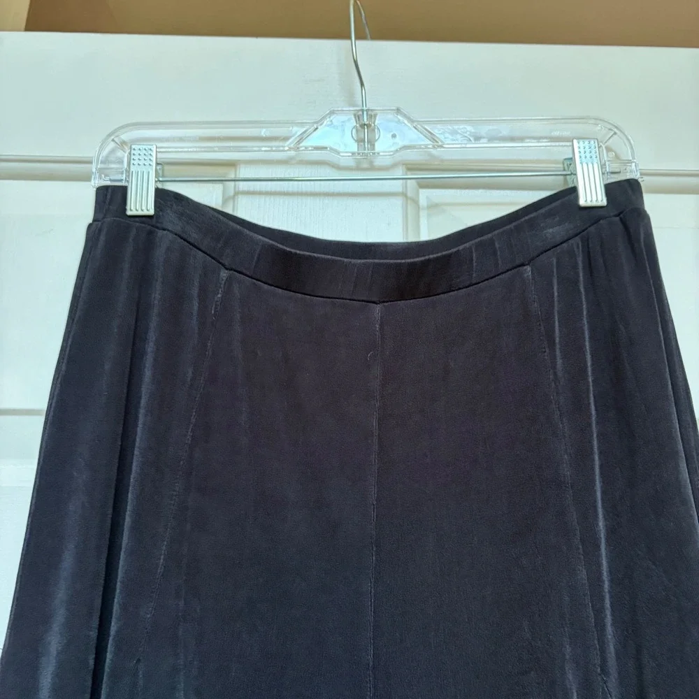 Chicos Travelers Black Knit Gored Flared Midi Skirt Size 2 Large Comfy Stretch - Picture 9 of 10